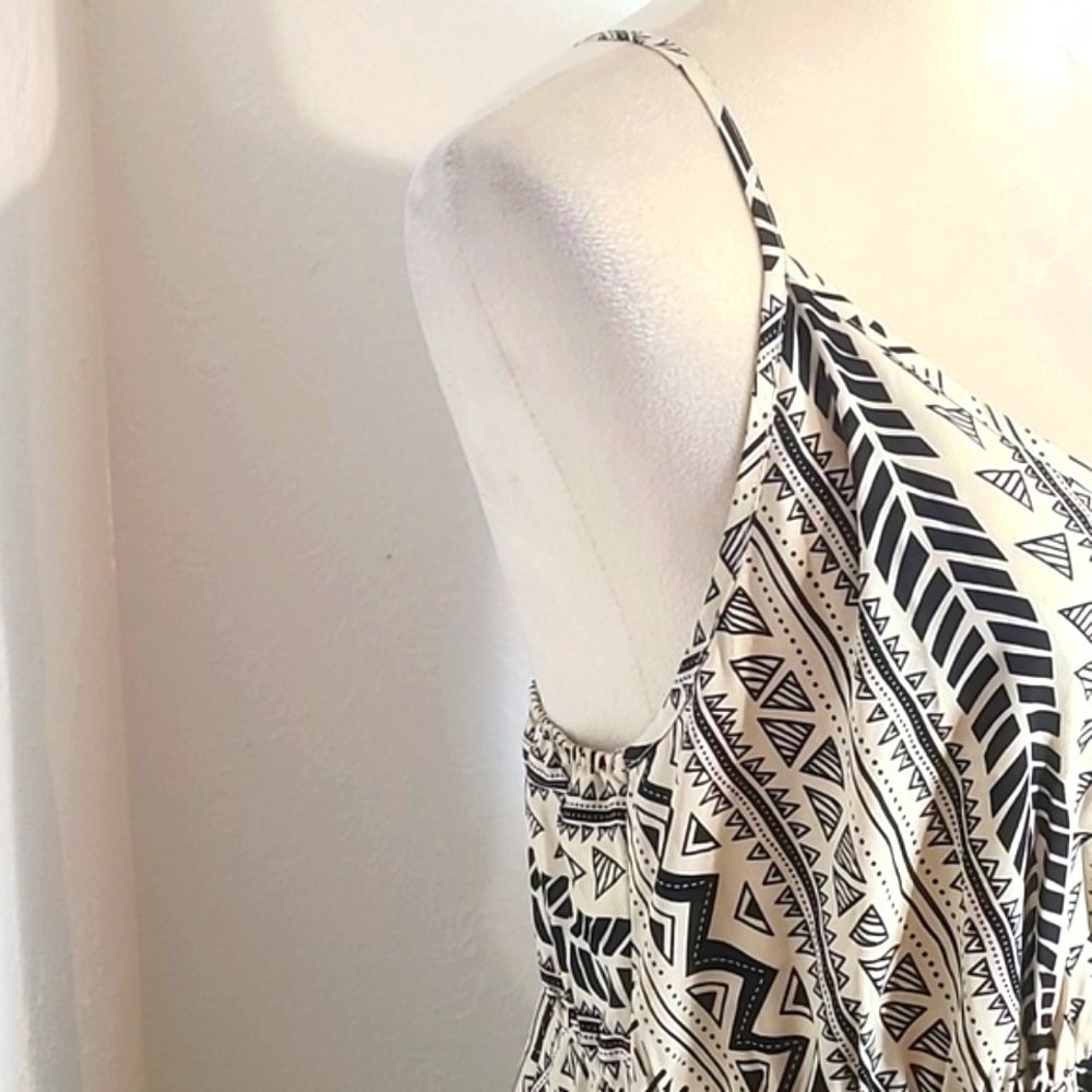 Shein Beige & Black Print Sundress with Spaghetti Straps, Size 0XL or Size 12 - Picture 5 of 10